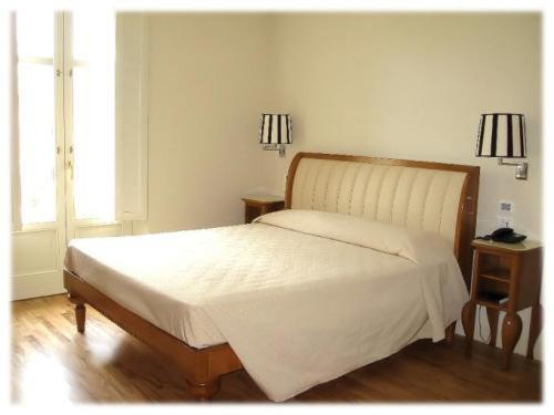 Hotel Certosa ปาดูลา ภายนอก รูปภาพ